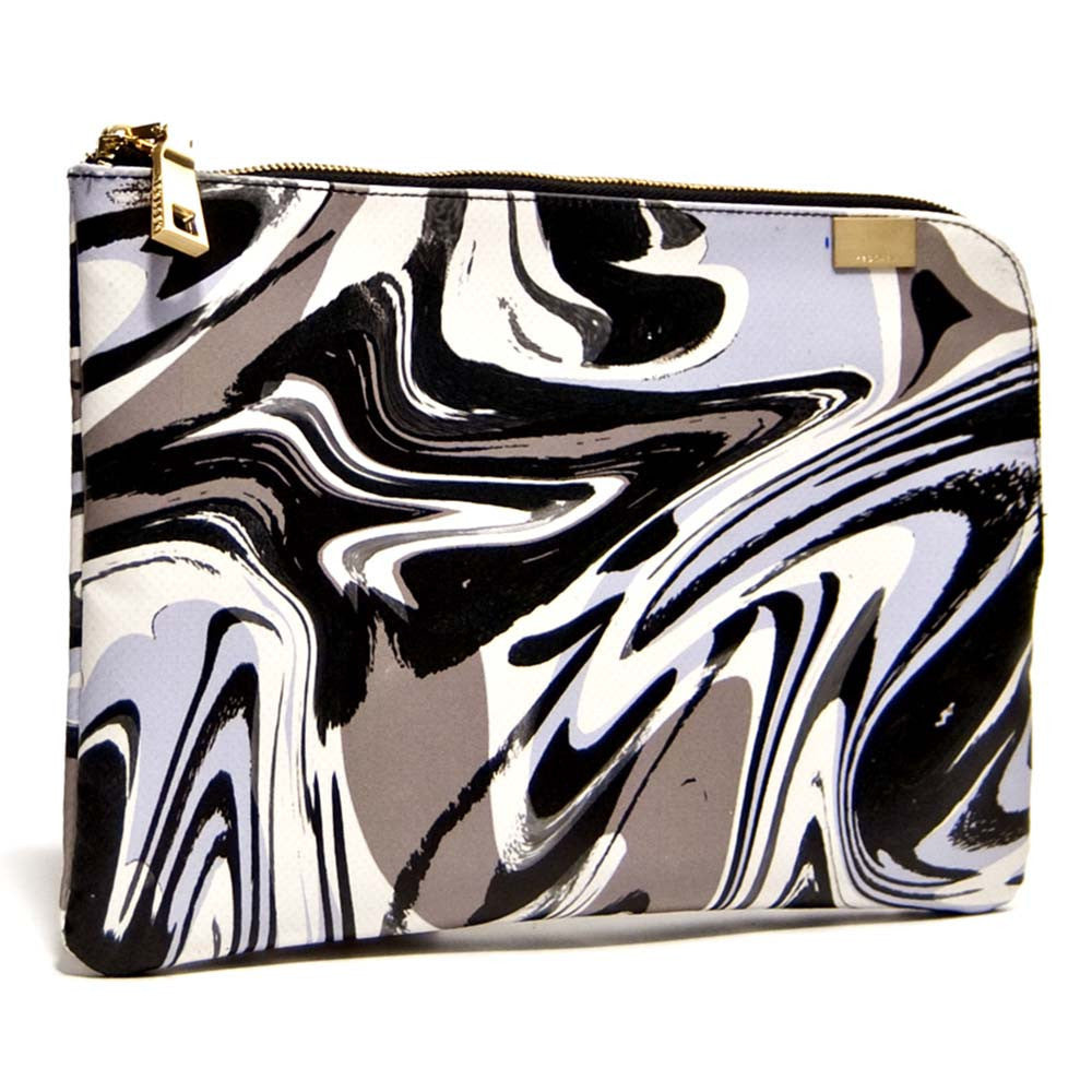 Kestrel Large Beauty Clutch